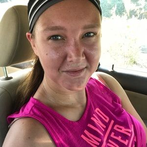 Meet your Posher, Abby